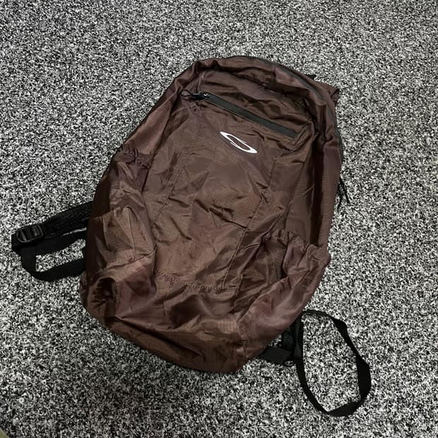 노이아고 NOIAGO 컴팩트 초경량 백팩 브라운 공용