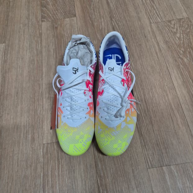 나이키 축구화 CD4645-104 260mm