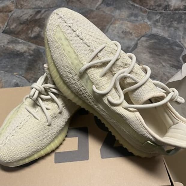 아디다스 이지 부스트 350 V2 플랙스 2022