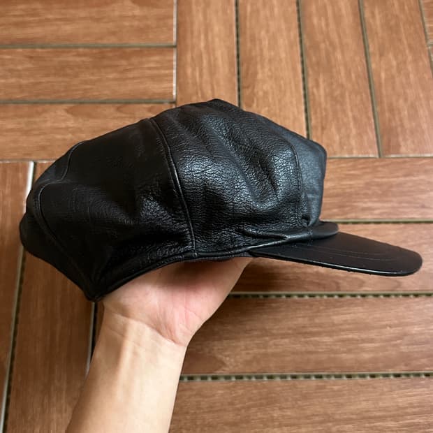 Vintage cow leather newsboy cap