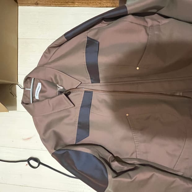 키코 코스타디노브 맥나마라 자켓 브라운52