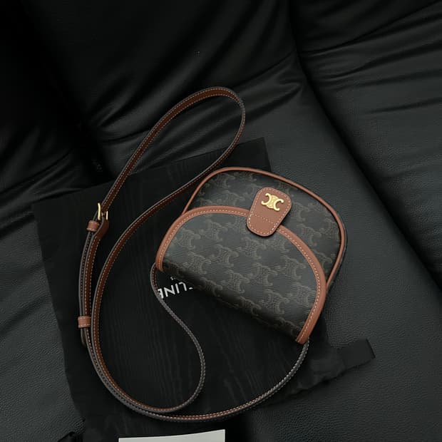 셀린느 트리옹프 미니 베사체 