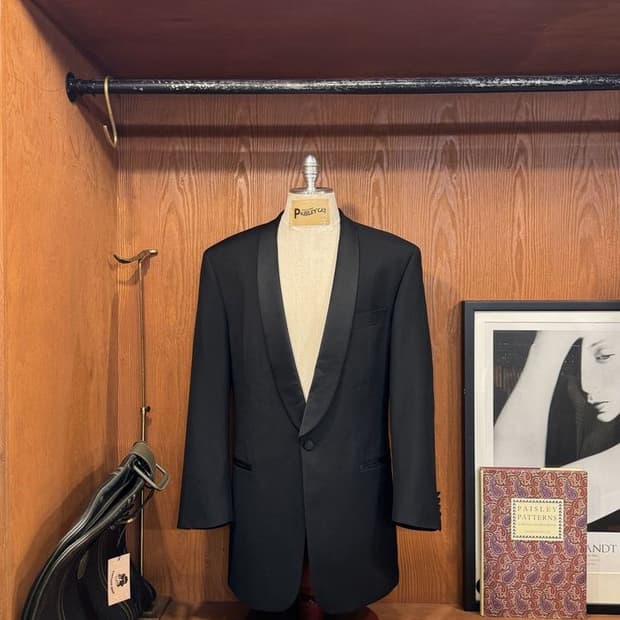 휴고보스 턱시도 자켓