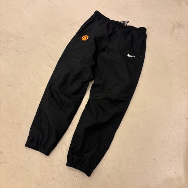 나이키 맨유 조거 트랙 팬츠