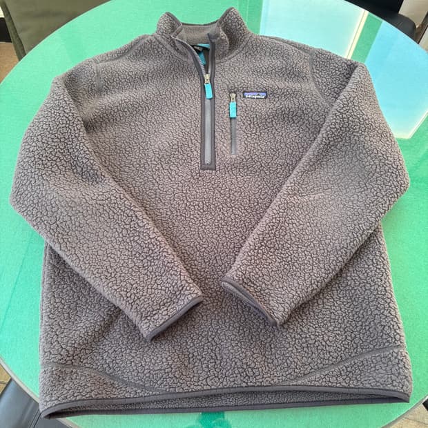 파타고니아 플리스 풀오버 하프집업 그레이