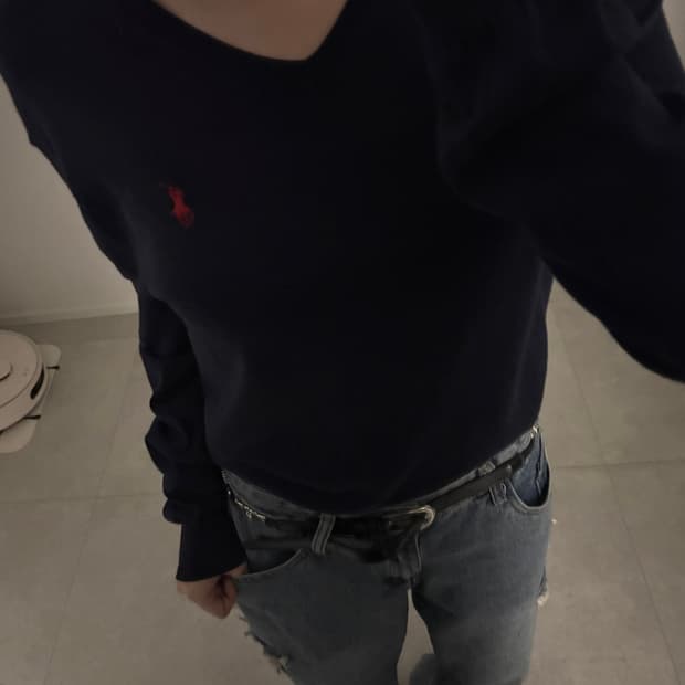 네이비 폴로 니트