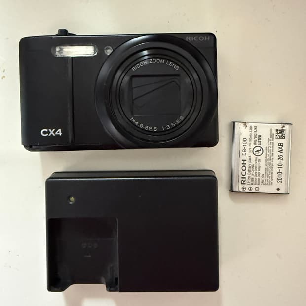 작례) 리코 Ricoh CX4 빈티지 카메라
