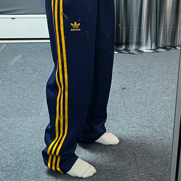 (상태 최상) 아디다스 트랙팬츠 S