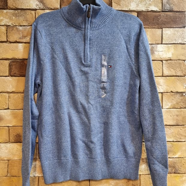 새상품)타미힐피거 블루 하프넥 니트