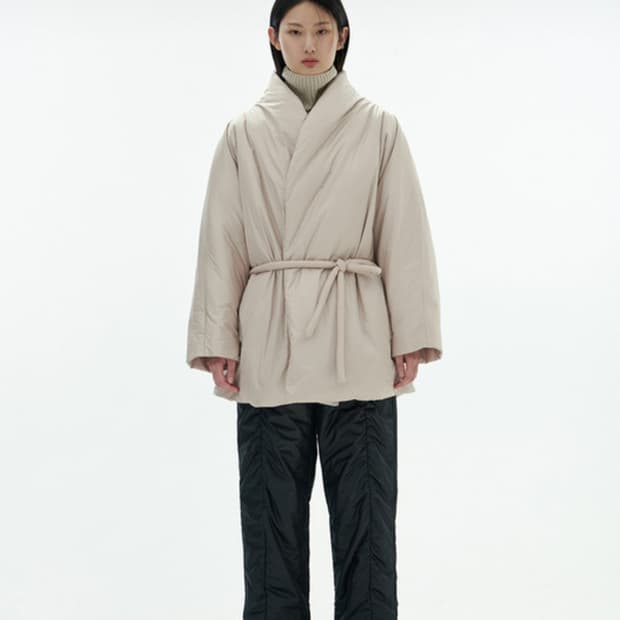 아모멘토 듀벳 패딩 M