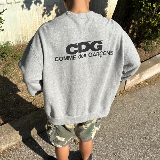 꼼데가르송 CDG 백로고 스웻 셔츠
