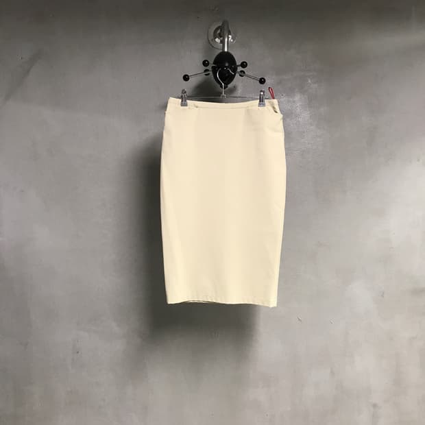 프라다 스커트 아이보리 38