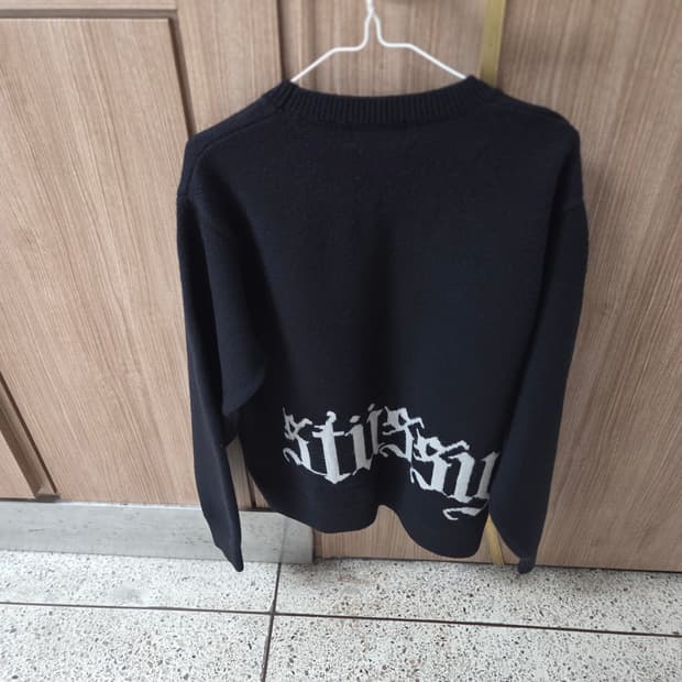 스투시 올드잉글리쉬 니트