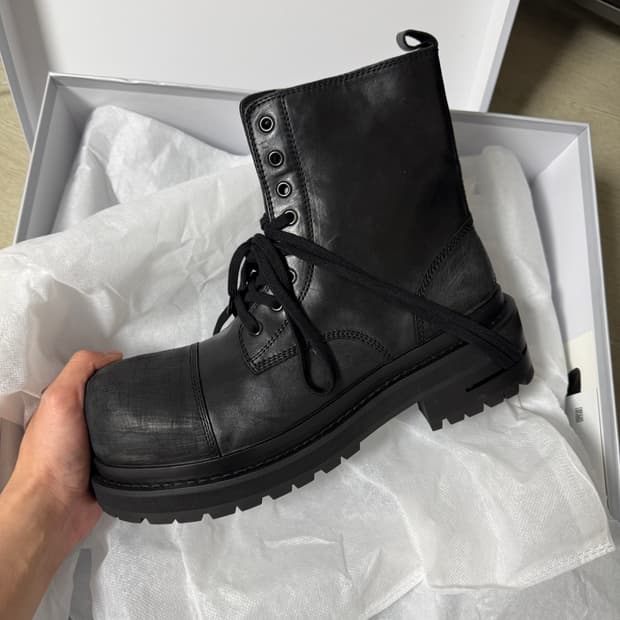 (270) 쏘유레슈어x코인서울 부츠