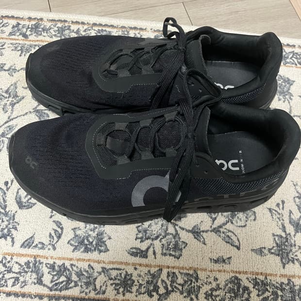 온러닝 클라우드 몬스터 블랙 285