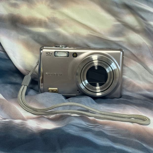 작례⭕️) 초초미품🪽/ 후지필름 파인픽스 f80exr 카메라 🩷