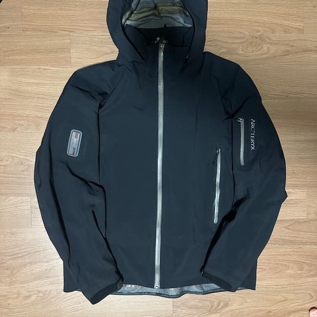 Made in canada 아크테릭스 고어택스 랙코 자켓(정품)