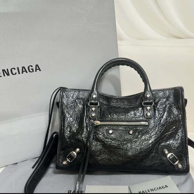 [새상품급 정품] 발렌시아가 르 시티 모터백 스몰