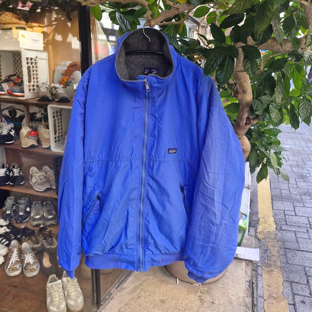 Z-148 파타고니아 쉘드 신칠라 봄버 웜업 자켓 