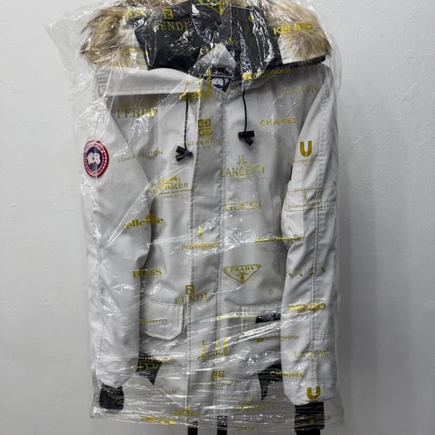 정품) 캐나다구스 여성 오버핏 하프패딩 XS