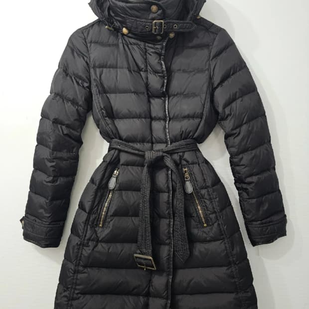 정품 버버리 블랙 벨티드 롱패딩 ~55반