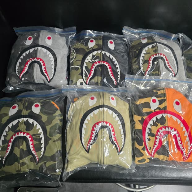 소장만햇던 베이프 샤크후드 판매합니다