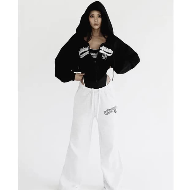 댄스 클래스 헤비웨이트 크롭 후드 집업 - 블랙