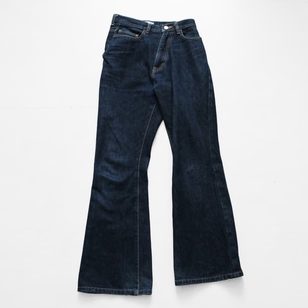 2018 Fall runway asymmetry jeans
