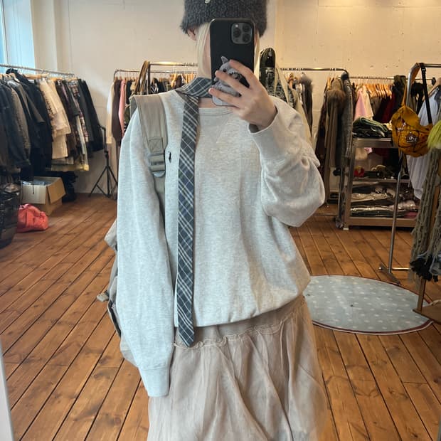 폴로 그레이 맨투맨