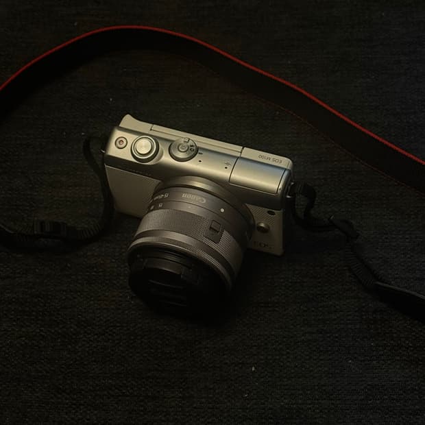 캐논 m100 카메라 판매합니다!