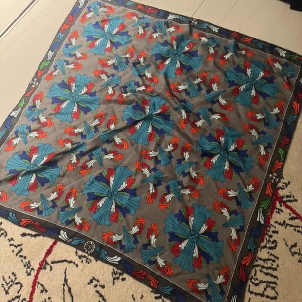 크롬하츠 실크 스카프