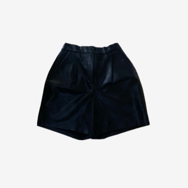 닉앤니콜 반바지 leather pintuck short black