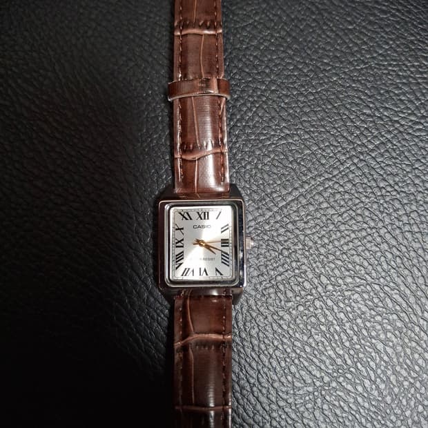 (마지막특가) 카시오 기죽 시계