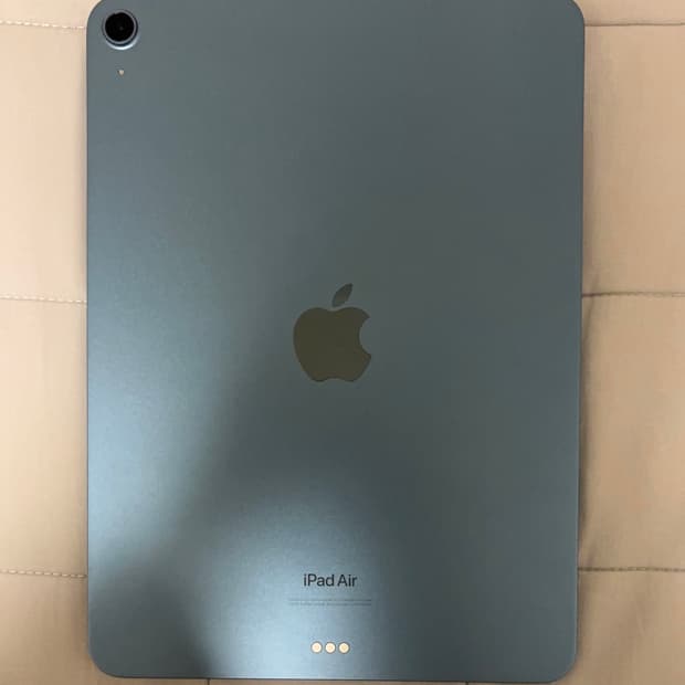 아이패드 에어5 블루 64GB 와이파이 + 케이스 + 애플펜슬 2세대