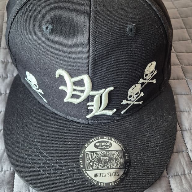 벤슨 해골 자수 캡 판매