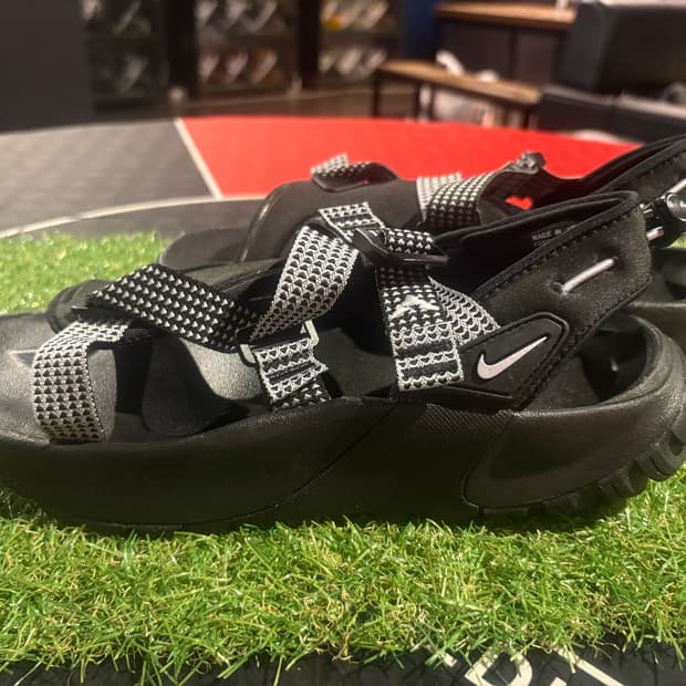 [새상품/270] 나이키 샌들