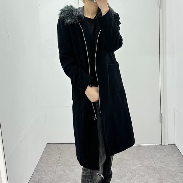 DEAN & DELUCA grunge fur coat