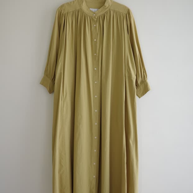 LAKOLE 겨자색 셔츠형 롱 원피스