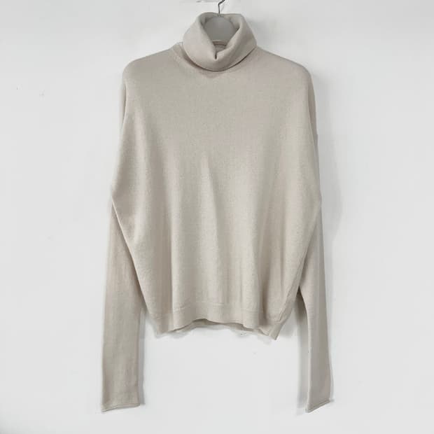 코스 COS 루즈핏 터틀넥 캐시미어 니트