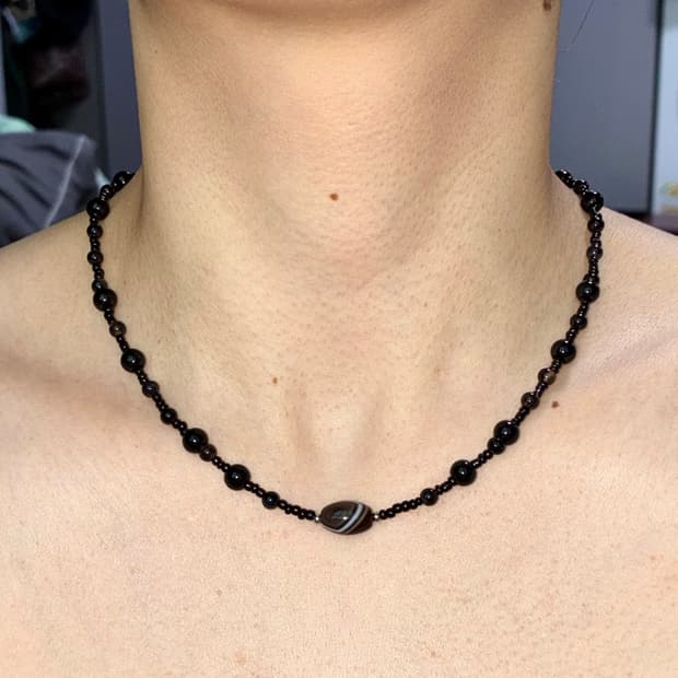 궁 목걸이