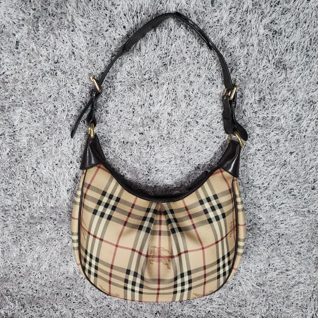 버버리 노바체크 호보백 숄더백