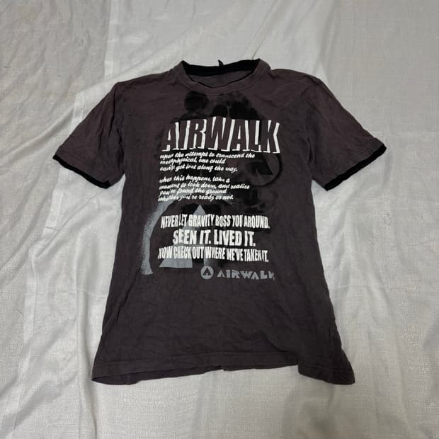 “Airwalk” Y2K Print Tee