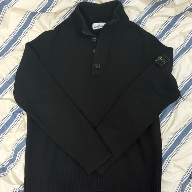 스톤아일랜드 반집업 니트 블랙 