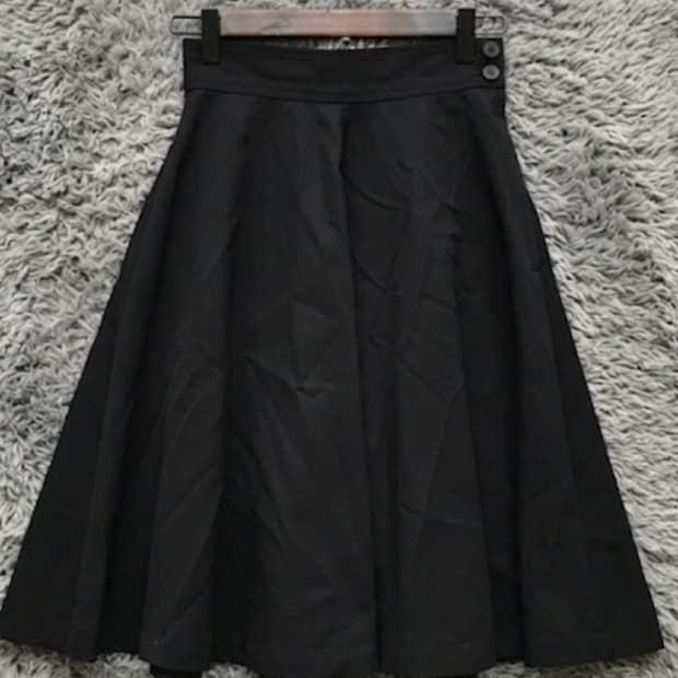 꼼데가르송 울 플레어 스커트