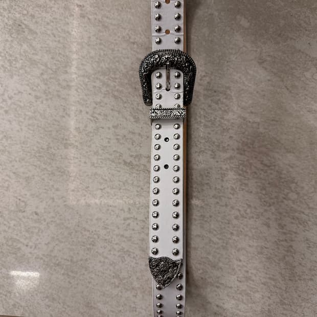 화이트 y2k 벨트