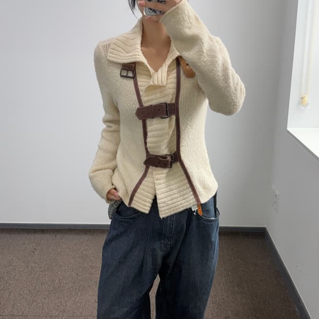 Armani exchange 아르마니 레더 버클 가디건 