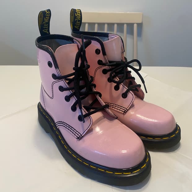 Dr.Martens 베이비핑크