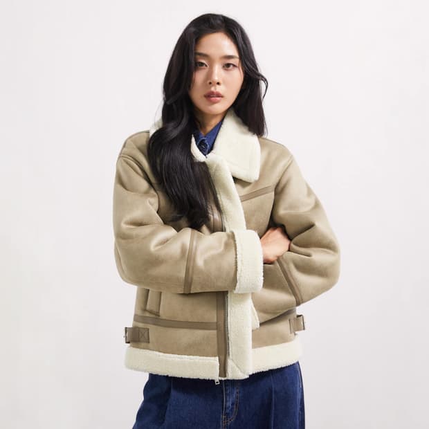 미쏘 무스탕 새상품 사이즈M
택 있음