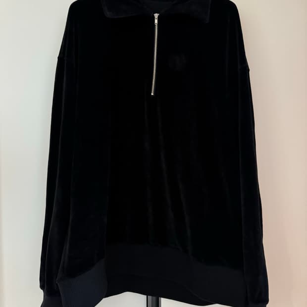 유스 블랙 벨벳 하프집업 판매