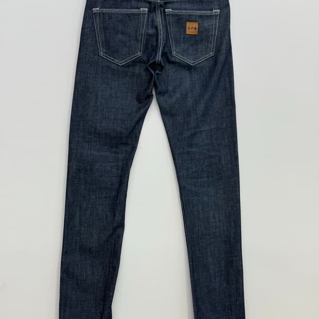 A.P.C. X Carhartt 로우라이즈 인디고 팬츠